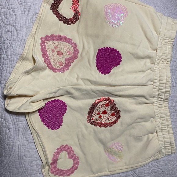 Queen Of Sparkles Heart Patterned Cream Women’s Shorts - Picture 4 of 13